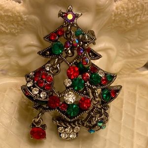 Christmas Tree Pin/Brooch with Chrystals